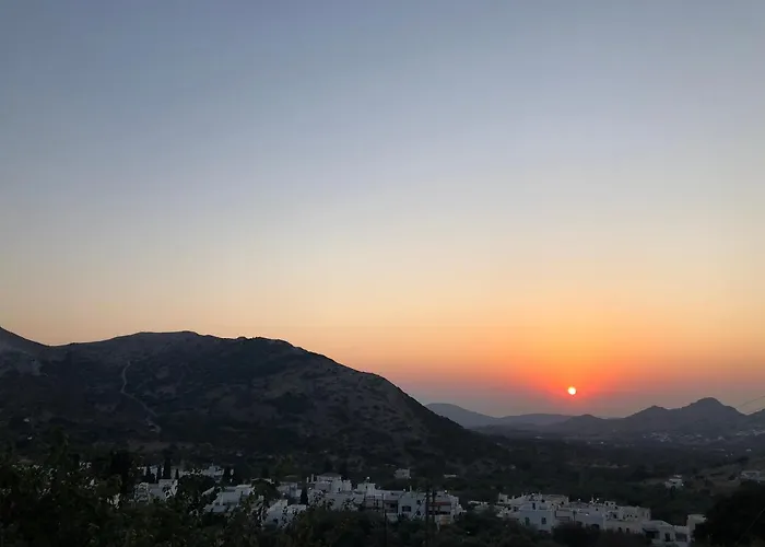 Cycladic Luxury Maisonette *