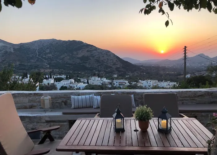 Cycladic Luxury Maisonette בית נופש